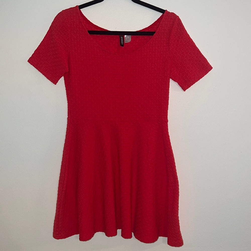DIVIDED H&M red dress
